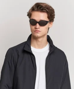 Oakley-Eye-Jacket