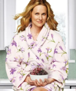 Laura Linney Robe