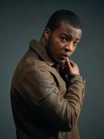 discovery-of-witches-daniel-ezra-leather-jacket